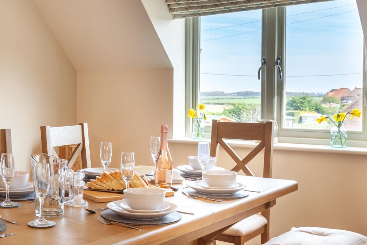 Choseley Cottage - Norfolk Cottage Agency Docking エクステリア 写真
